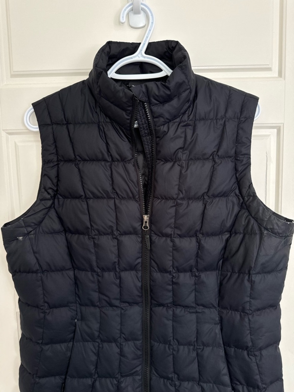 Marmot Black down fill puffer Vest - Picture 3 of 15